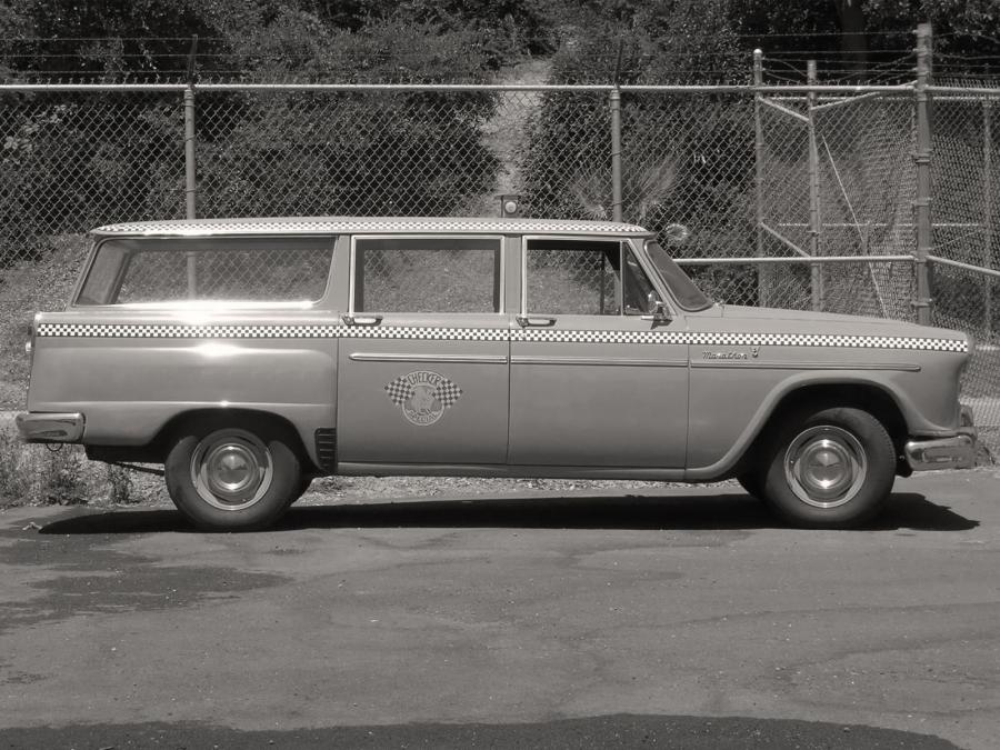  Checker Marathon Station Wagon 1963 года  (фото 1 из 4)